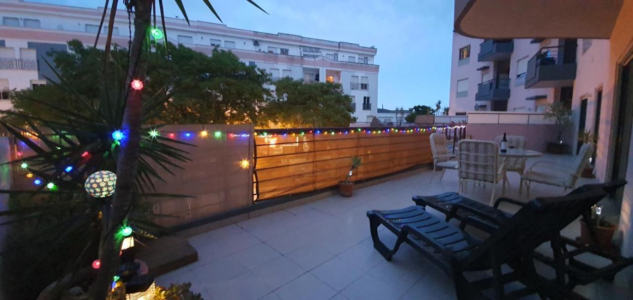 Home From Home Lagos Bagian luar foto