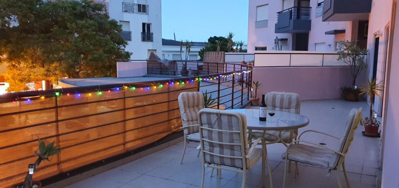 Home From Home Lagos Bagian luar foto